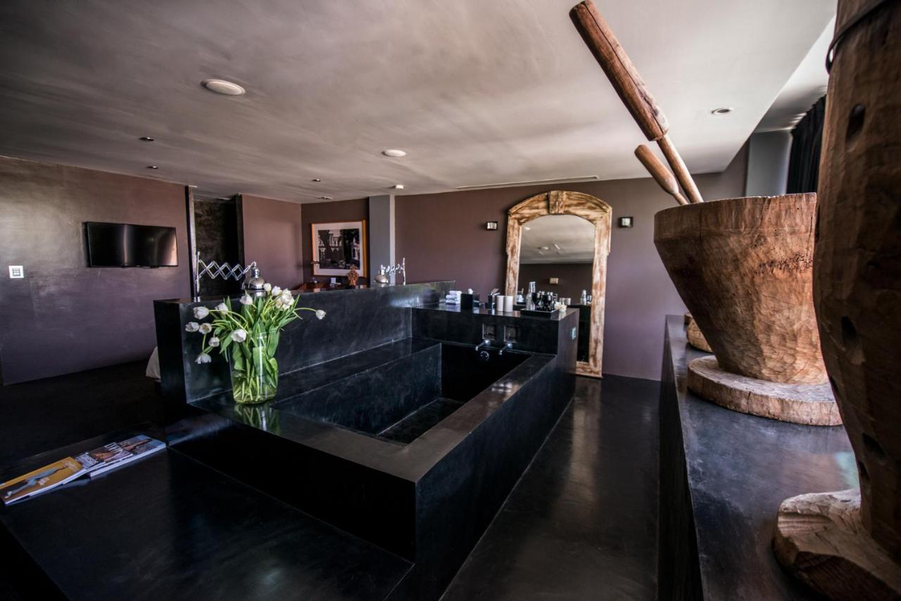 Demetria Hotel Гвадалахара Экстерьер фото